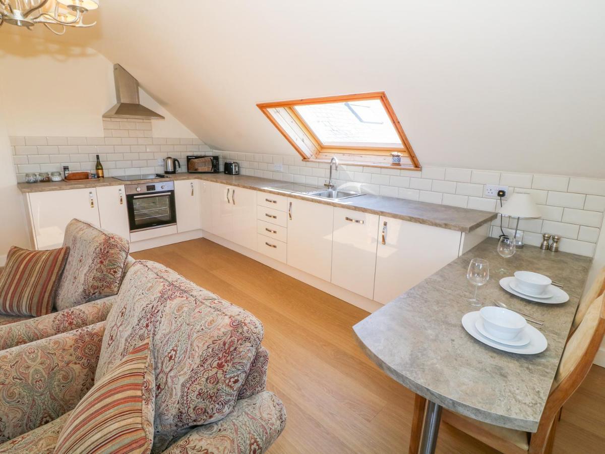 Llain Haf Apartment Клангефни Екстериор снимка